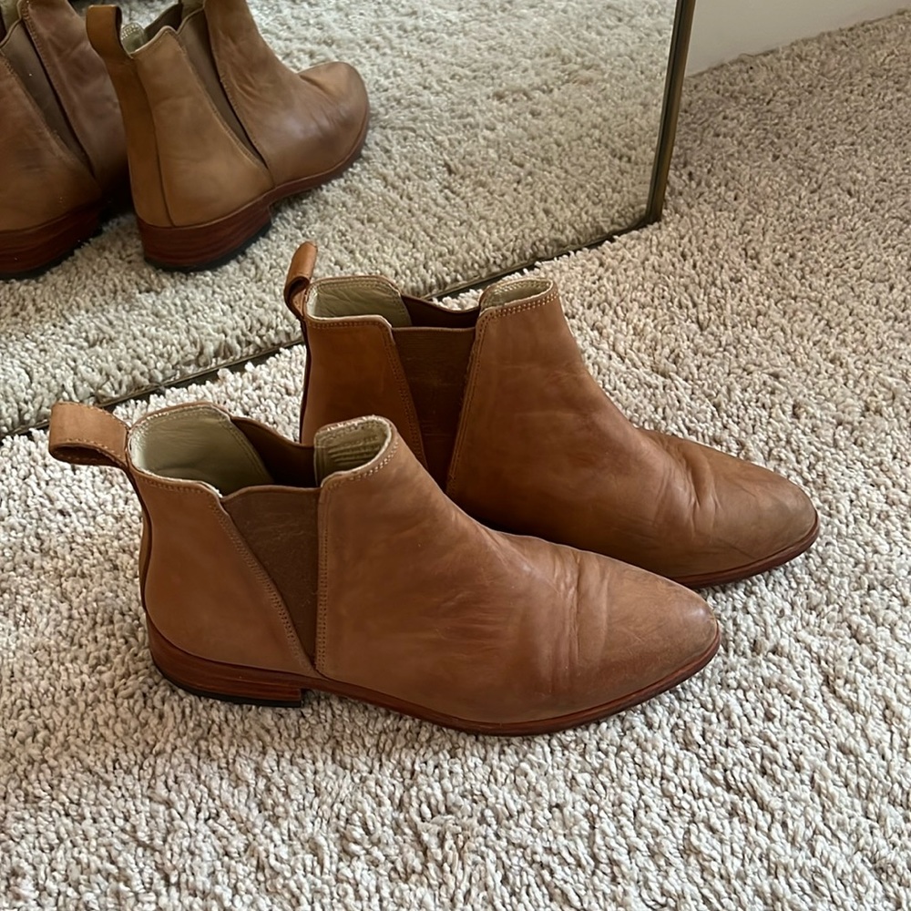 Nisolo Chelsea Boots
